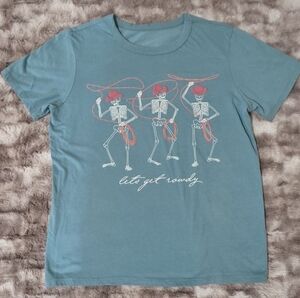 Zoe + Liv Let’s Get Rowdy Short Sleeve Tee T-Shirt Size Small